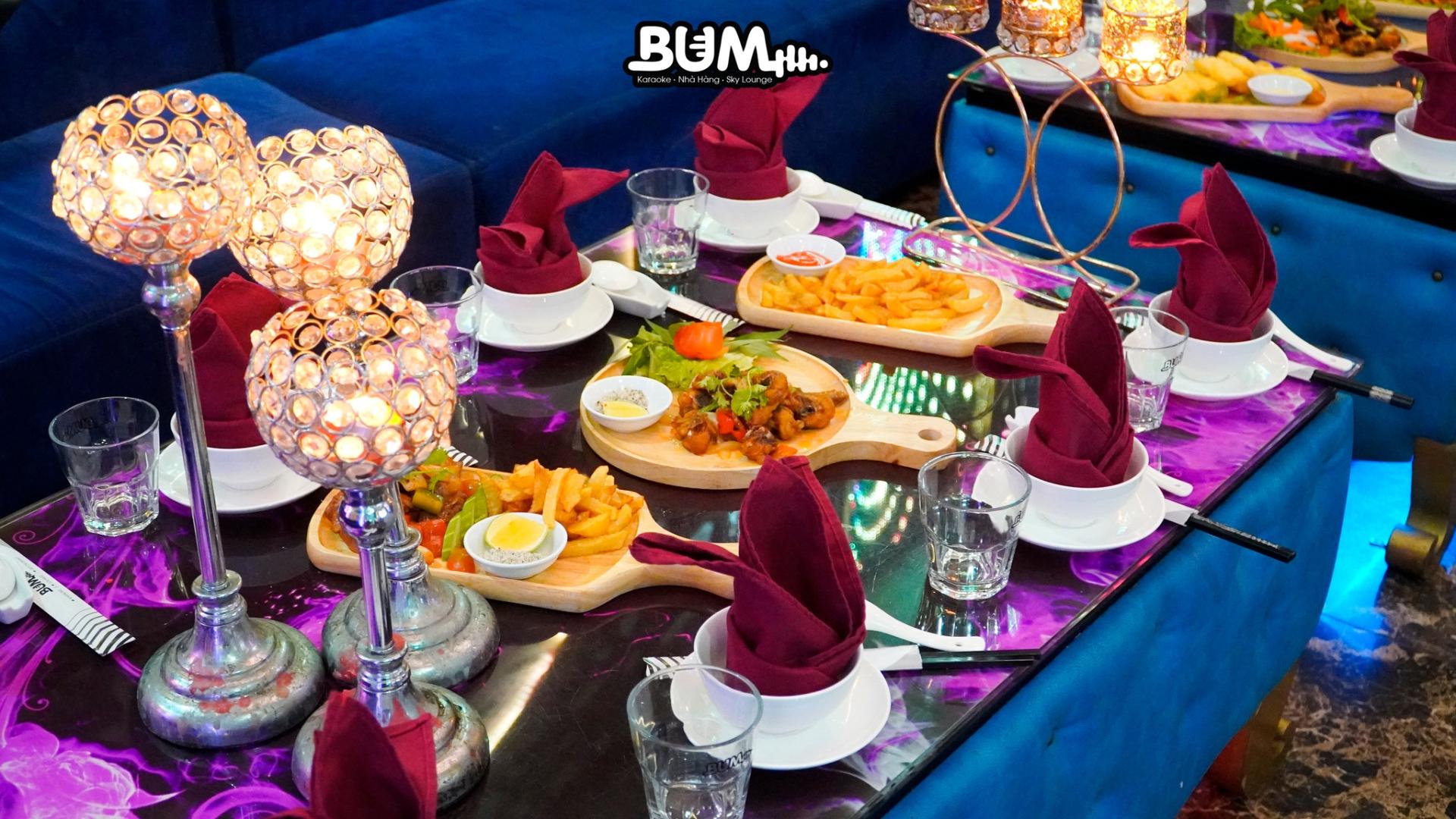 Kết hợp mô hình ăn uống ngay tại phòng Karaoke